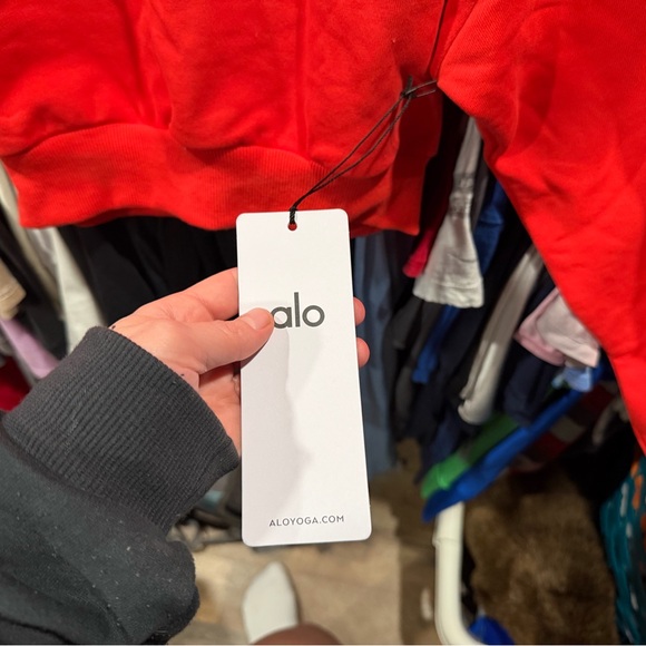 ALO Yoga Vibrant Red Crewneck - Picture 6 of 6